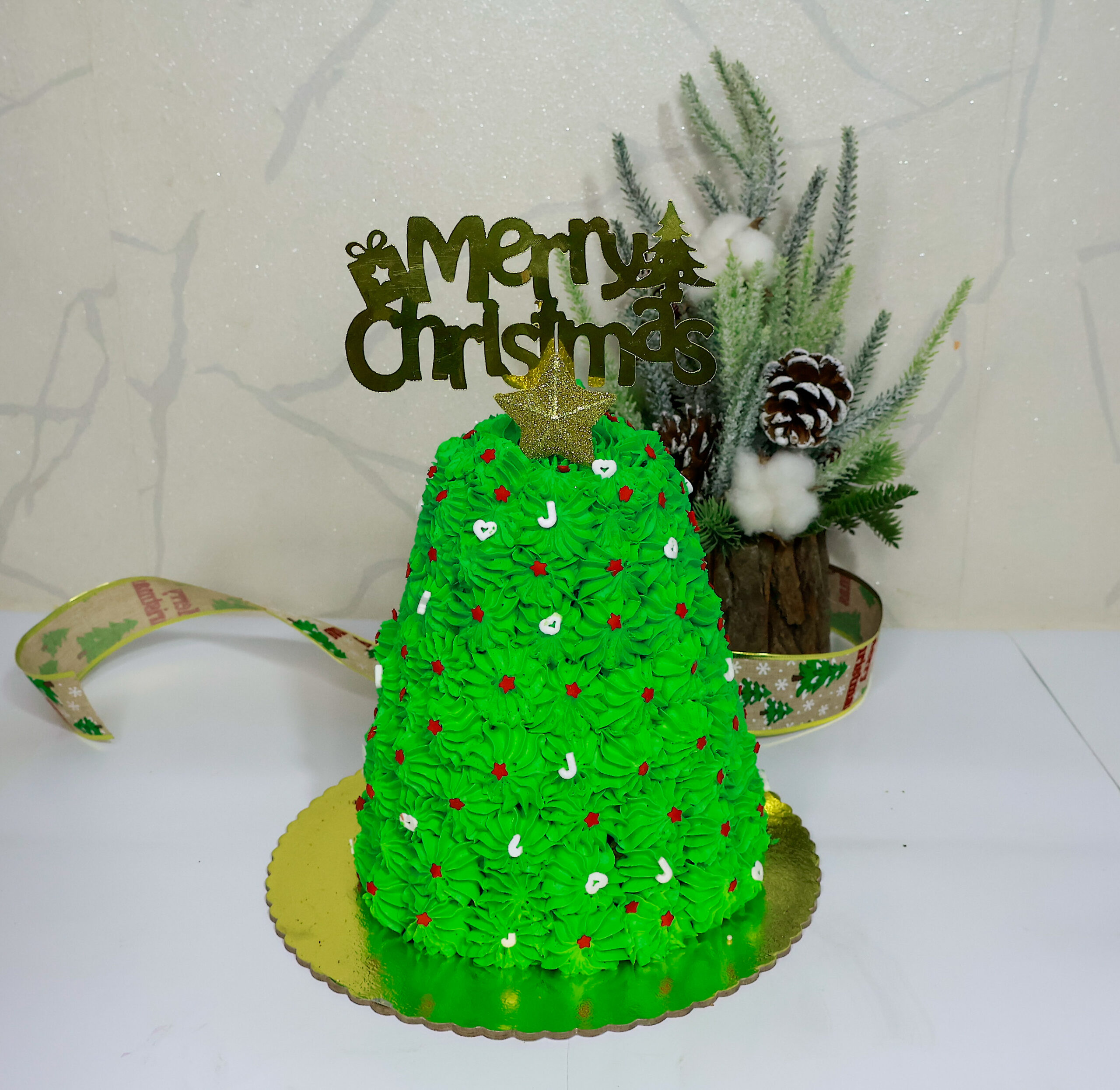 Christmas Tree Cake - Image 2